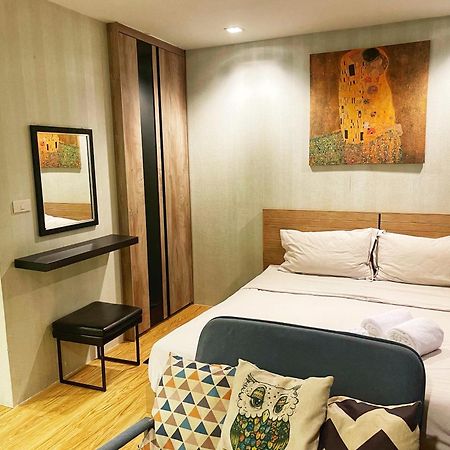 Grand Blue Condominium By Mary Mae Phim Buitenkant foto